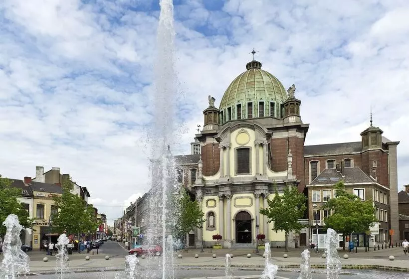 ホテル Ibis Budget Charleroi Airport