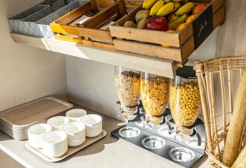 هتل Ibis Budget Charleroi Airport