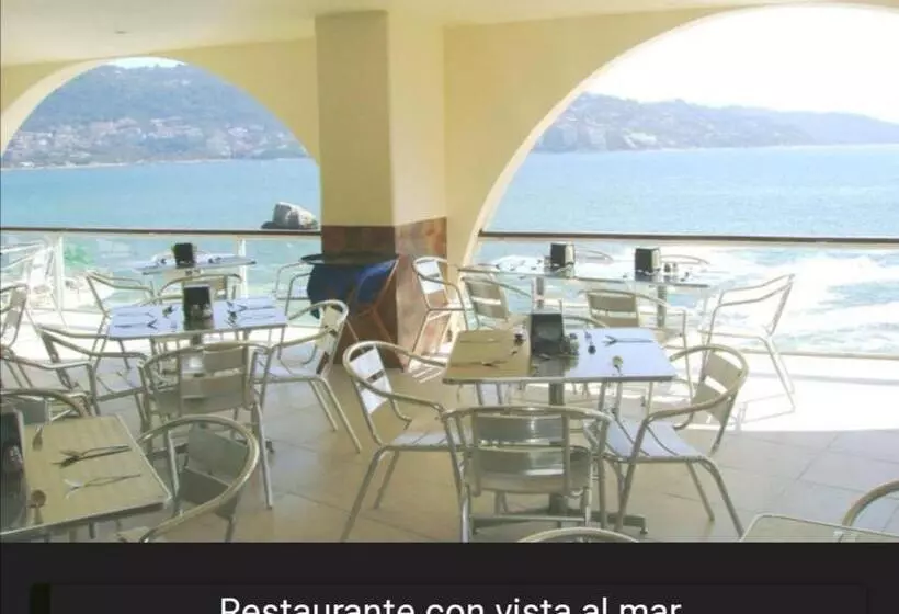 هتل Las Torres Gemelas Acapulco