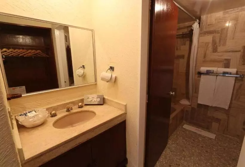 هتل Las Torres Gemelas Acapulco