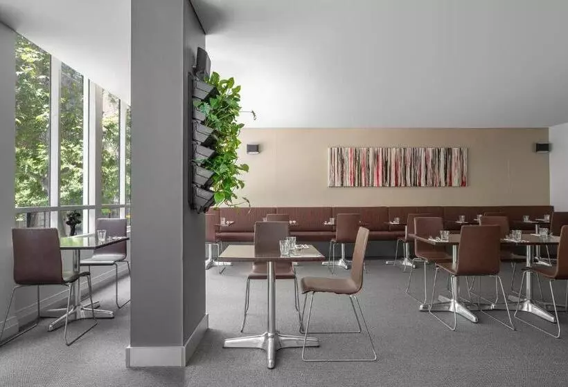 בית מלון כפרי Mantra On Kent