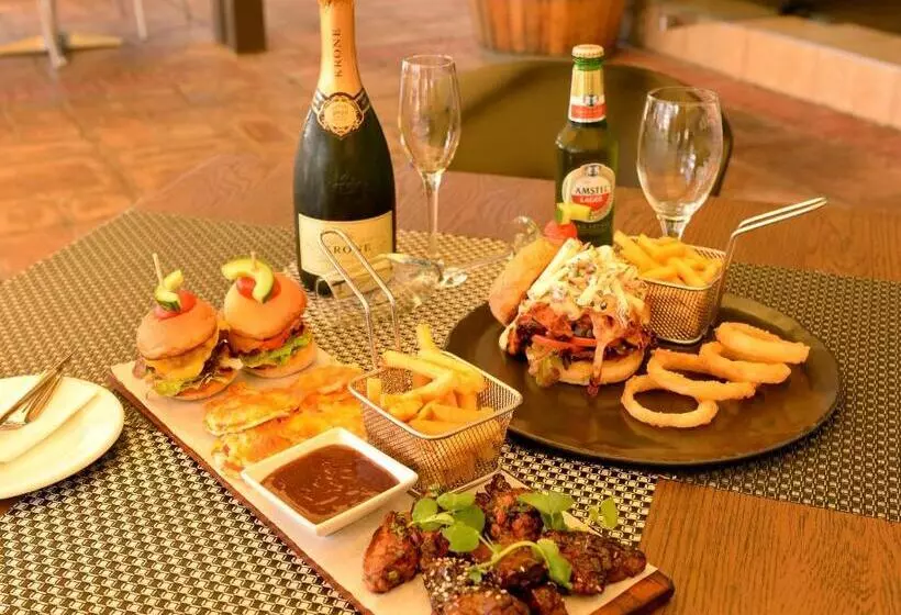 Piazza Hotel Montecasino