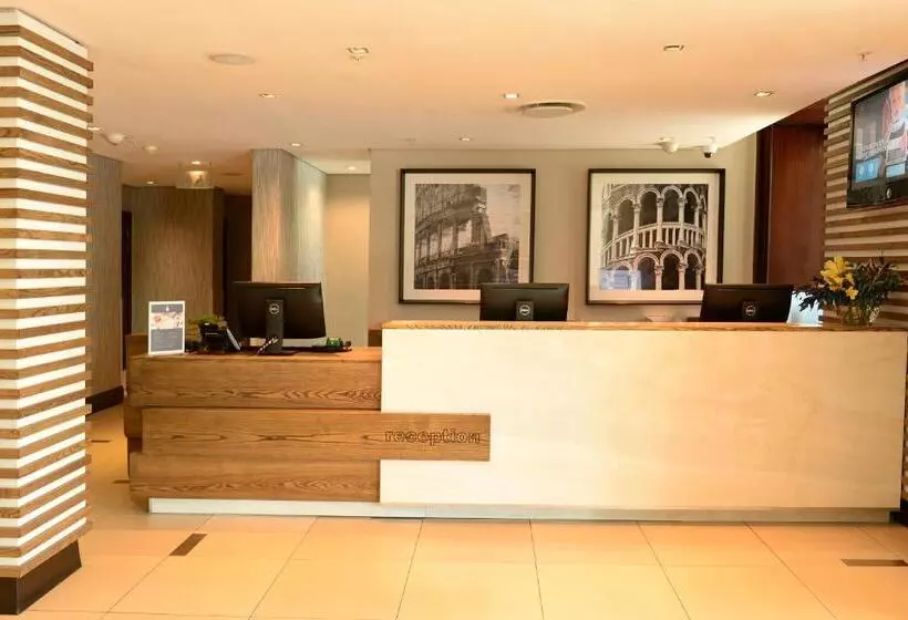 Piazza Hotel Montecasino