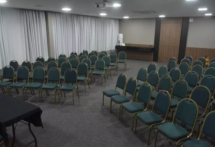 Отель Premium Vila Velha Ponta Grossa