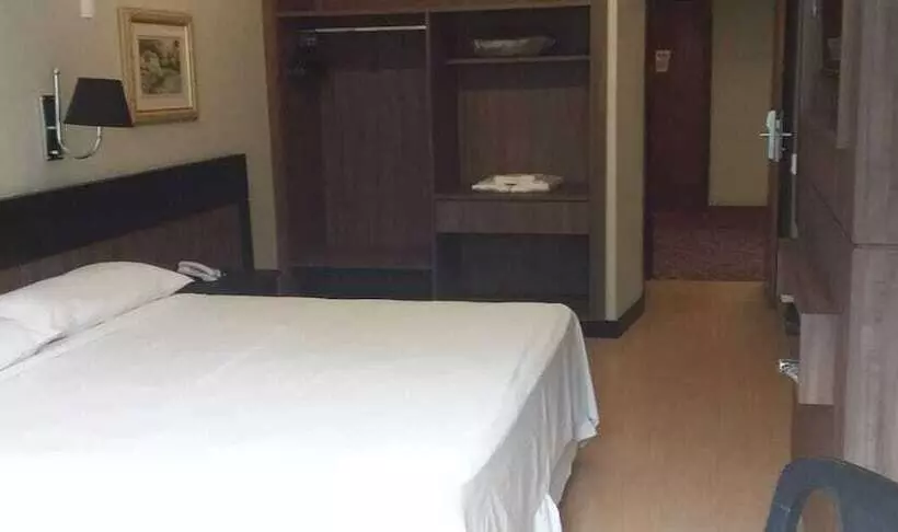 Отель Premium Vila Velha Ponta Grossa