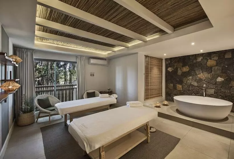 هتل Preskil Island Resort