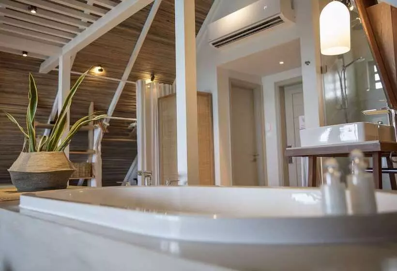 هتل Preskil Island Resort