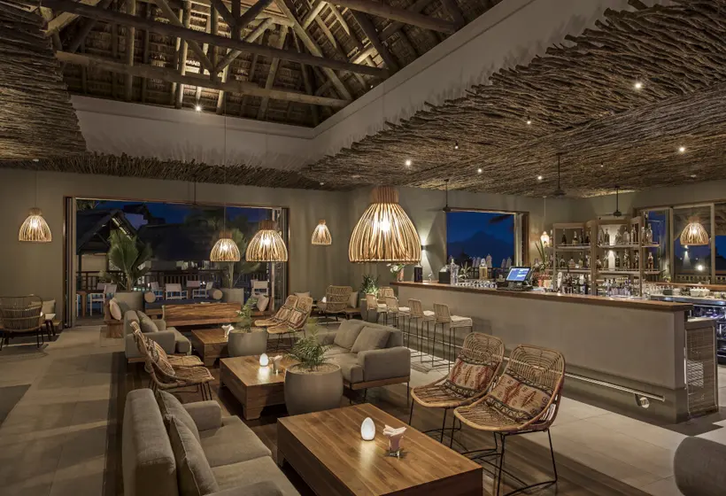 هتل Preskil Island Resort