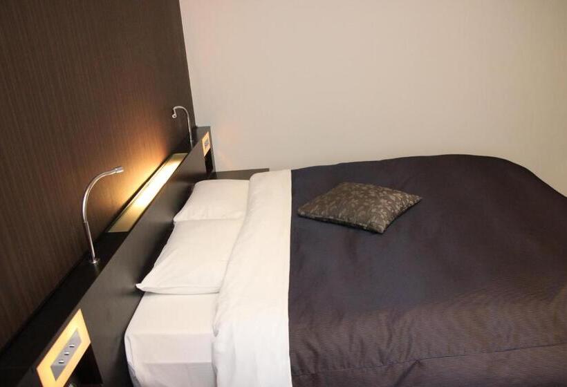 Shin Osaka Washington Hotel Plaza