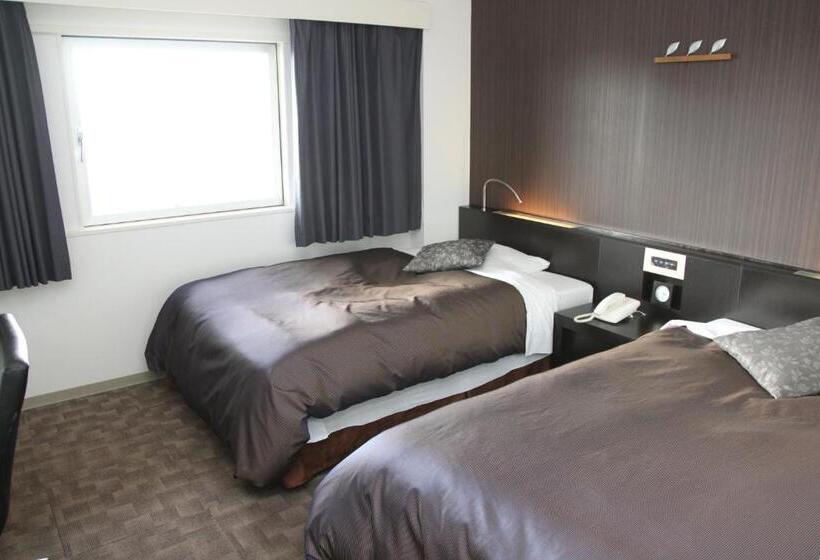 Shin Osaka Washington Hotel Plaza