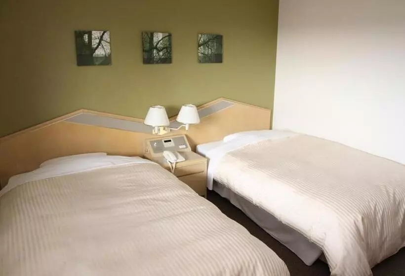 Shin Osaka Washington Hotel Plaza