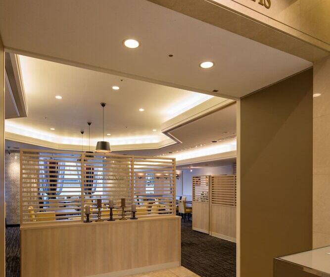 Shin Osaka Washington Hotel Plaza