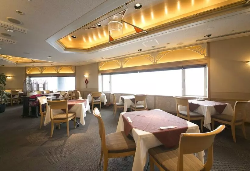 Shin Osaka Washington Hotel Plaza