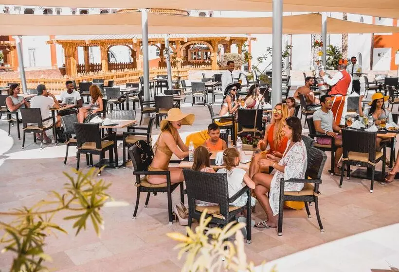 Hotel Sunrise Garden Beach Resort