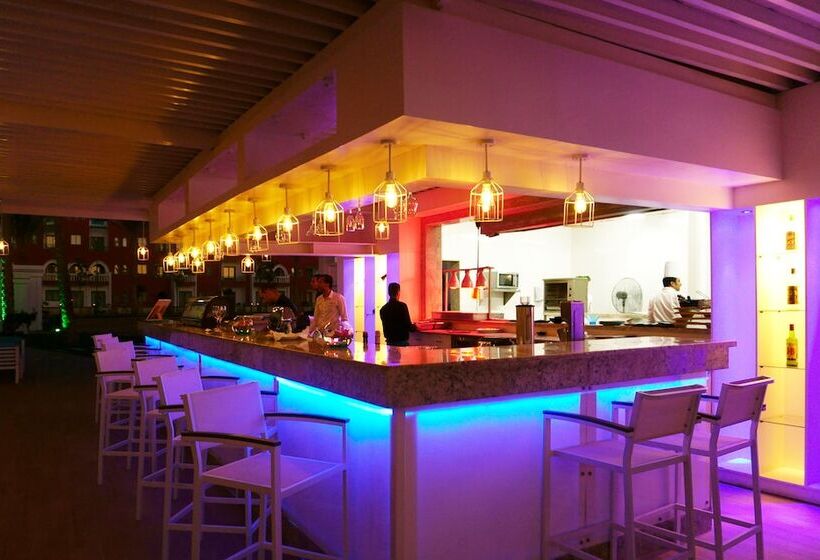 هتل Sunrise Garden Beach Resort