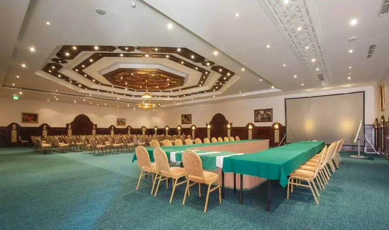 Hotel Sunrise Garden Beach Resort