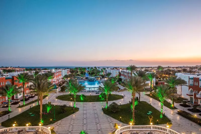 Hotel Sunrise Garden Beach Resort