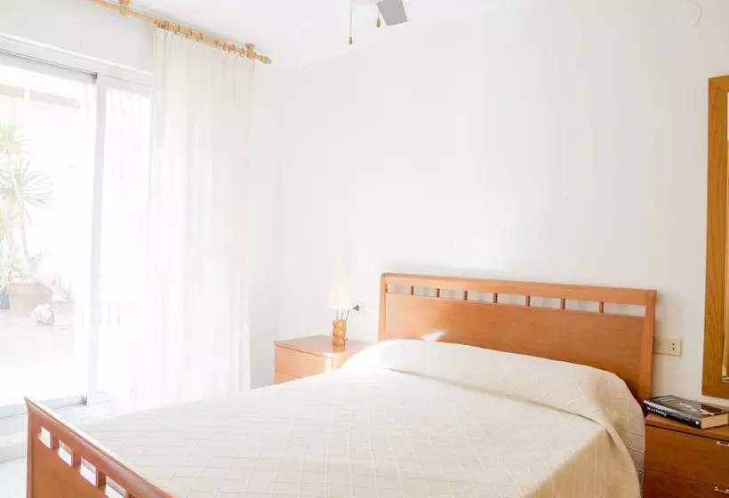 Apartamentos Marineu Irta Playa