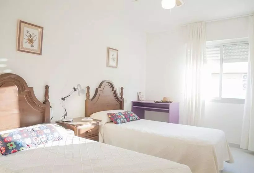 Apartamentos Marineu Irta Playa