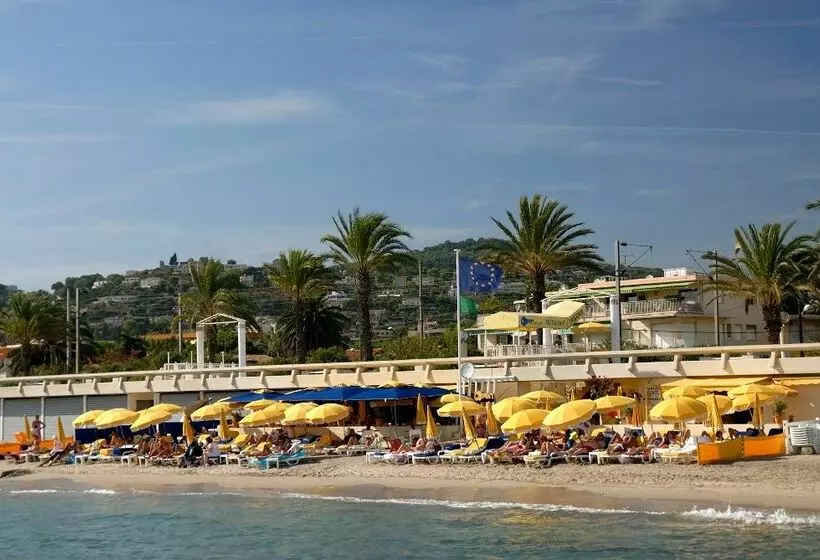 Résidence Odalys Open Golfe Juan