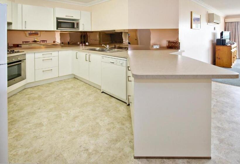 בית מלון כפרי Abbey Beach Resort