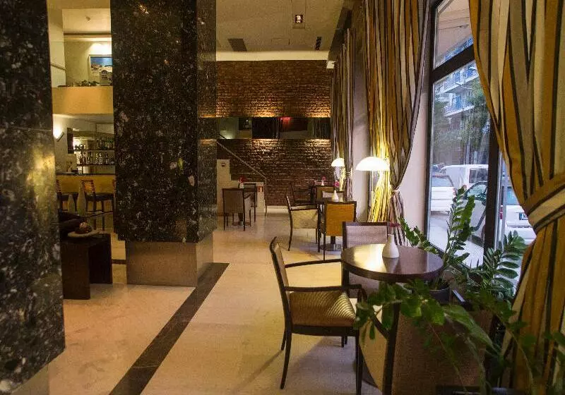 Hotel Davitel Tobacco