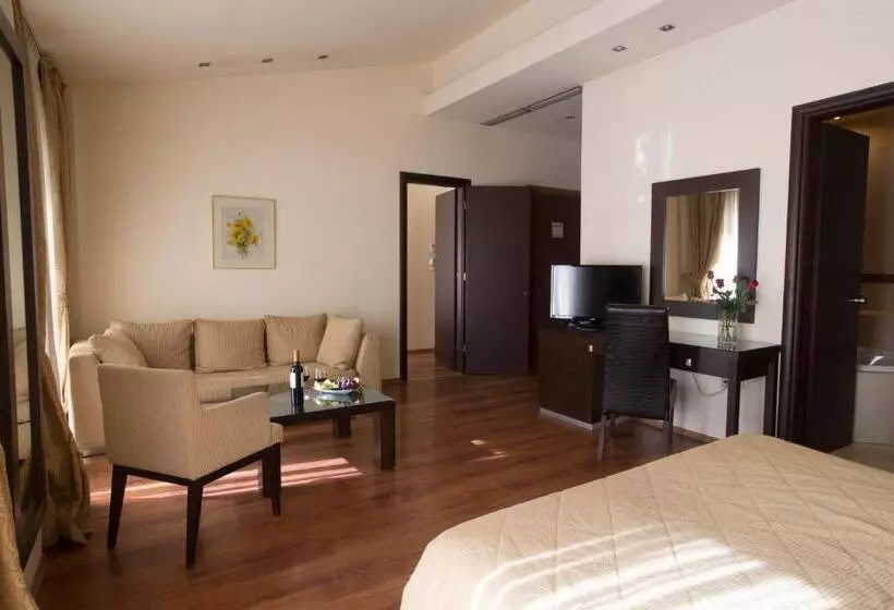 Hotel Davitel Tobacco