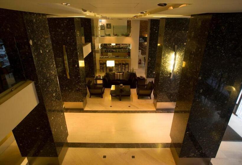 هتل Davitel  Tobacco