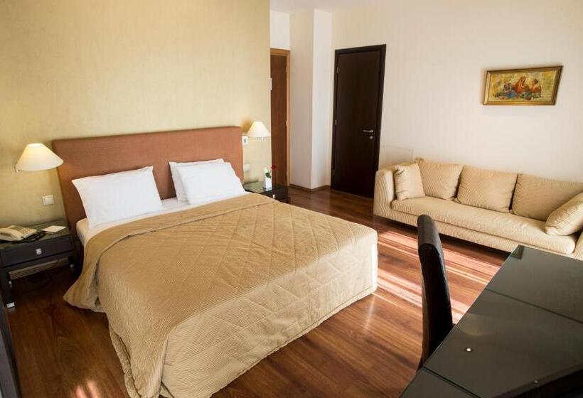 هتل Davitel  Tobacco