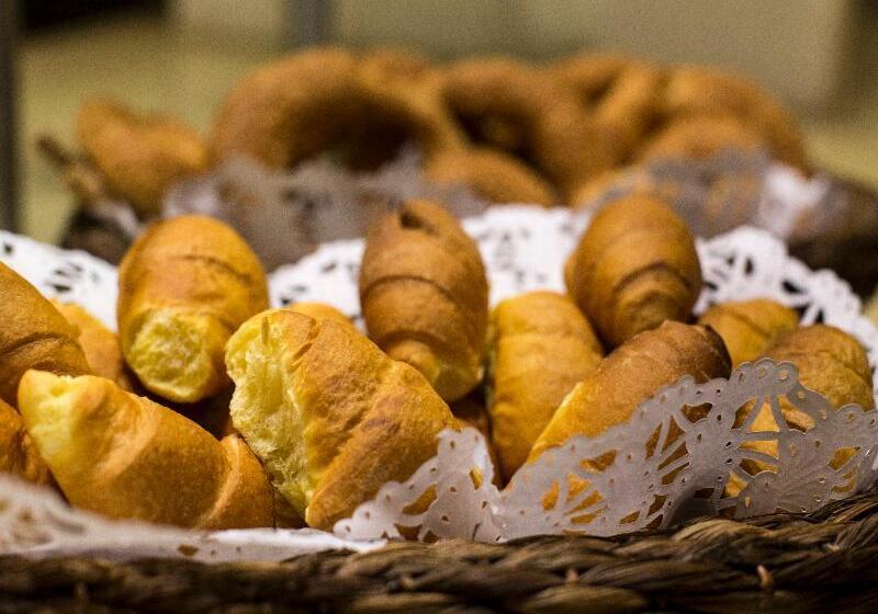 هتل Davitel  Tobacco