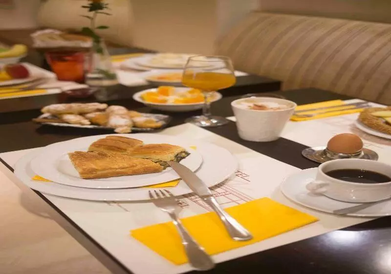 Hotel Davitel Tobacco