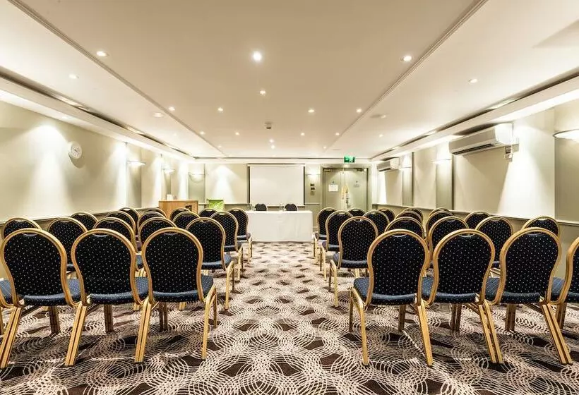 Hotel Holiday Inn Brighton Seafront, An Ihg