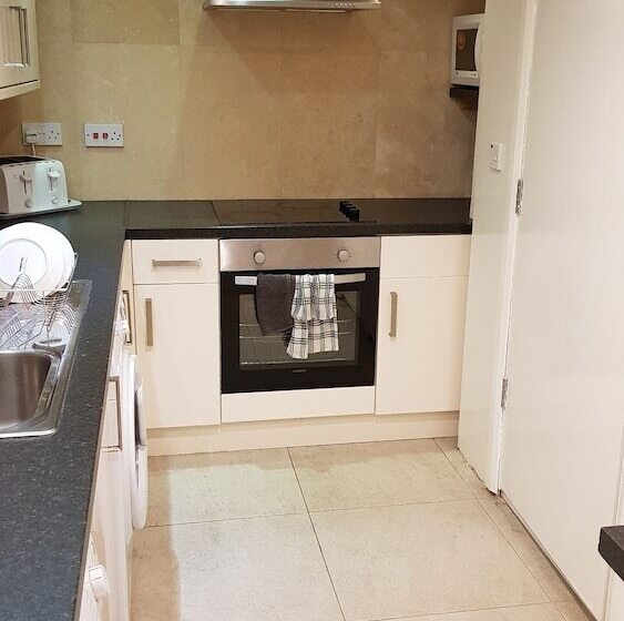 Отель Hour Glass