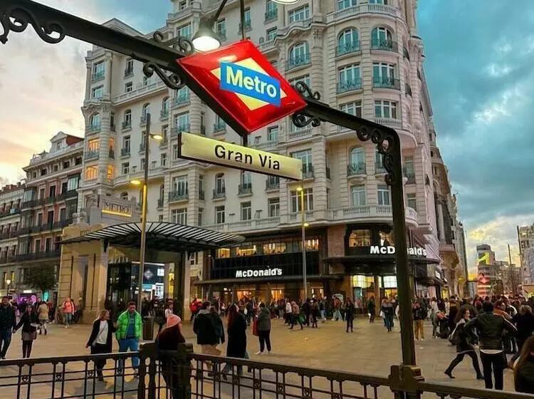 هتل Ibis Styles Madrid Centro Maravillas