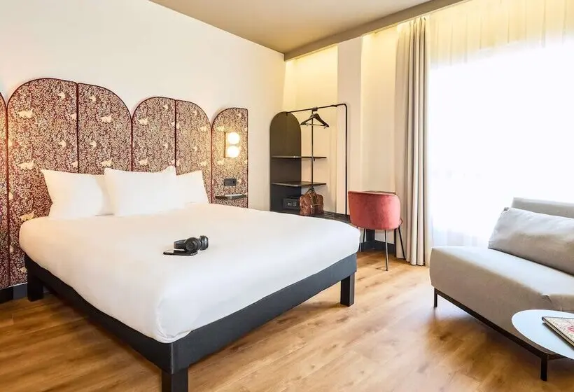 هتل Ibis Styles Madrid Centro Maravillas