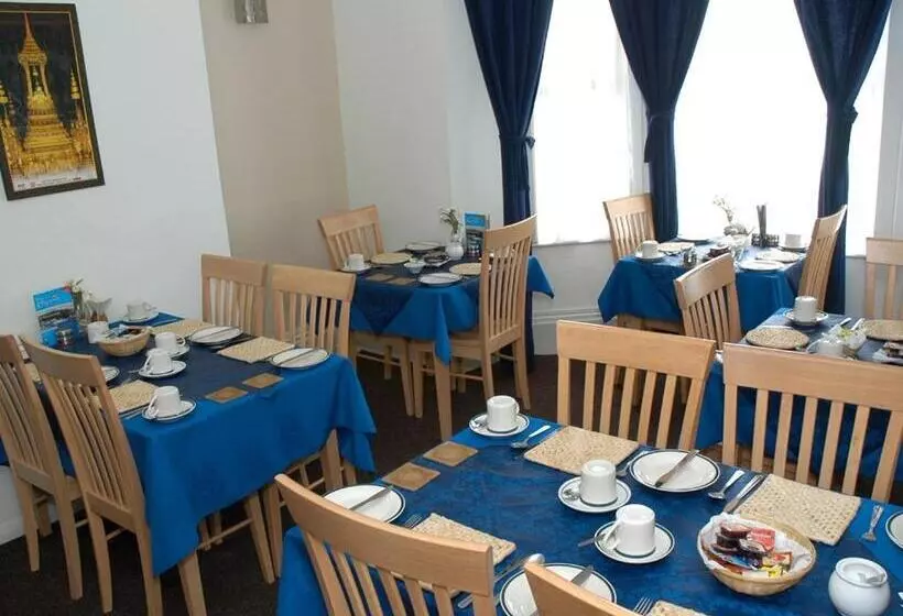 Отель Kentmere Guest House