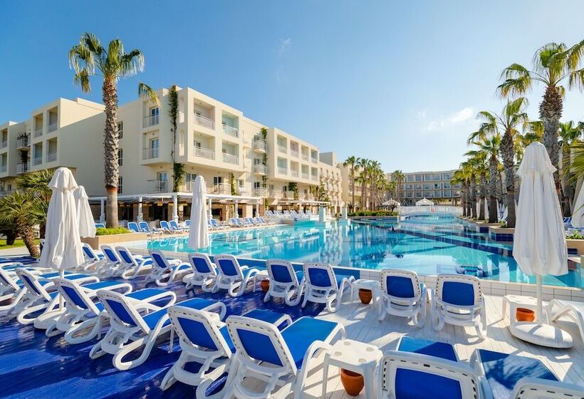 Отель La Blanche Resort & Spa