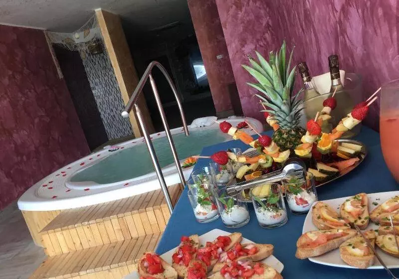 Отель La Porta Del Mare