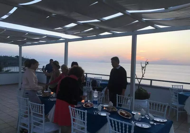 Отель La Porta Del Mare