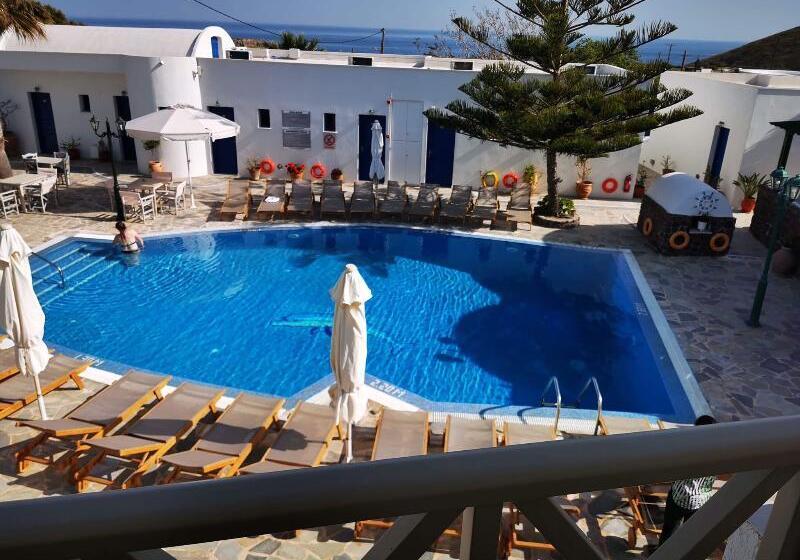 בית מלון כפרי Mathios Village