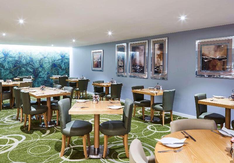 בית מלון כפרי Mercure Newbury West Grange