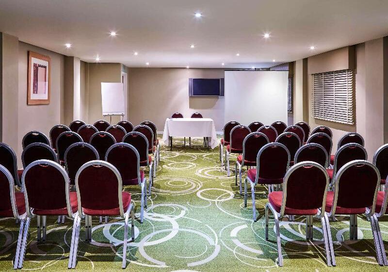 בית מלון כפרי Mercure Newbury West Grange