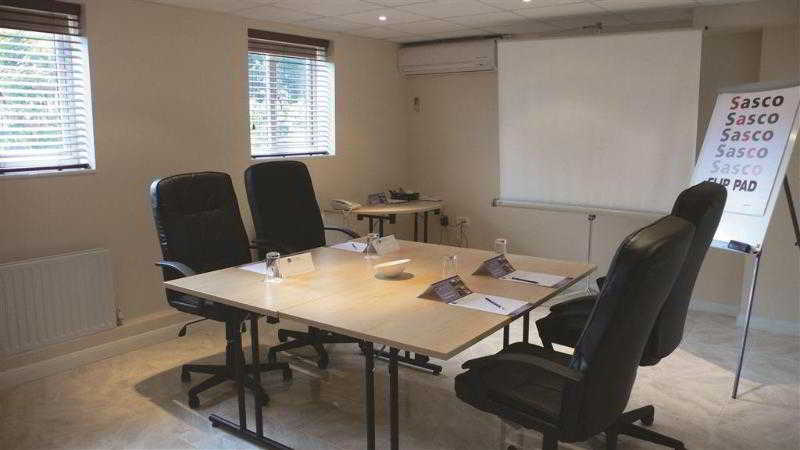 בית מלון כפרי Mercure Newbury West Grange