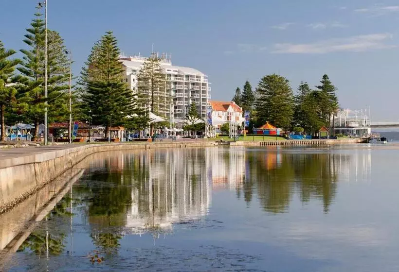 酒店 Oaks The Entrance Waterfront Suites