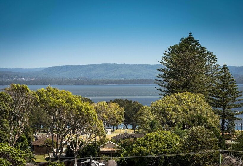 فندق Oaks The Entrance Waterfront Suites