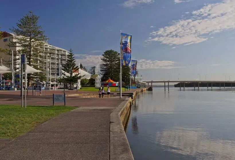 酒店 Oaks The Entrance Waterfront Suites