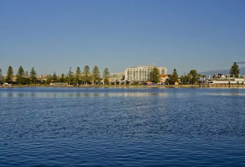 酒店 Oaks The Entrance Waterfront Suites