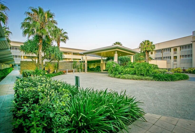 Отель Peppers Salt Resort & Spa