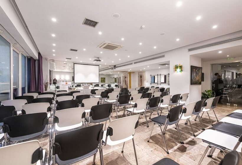 Szálloda Polis Grand