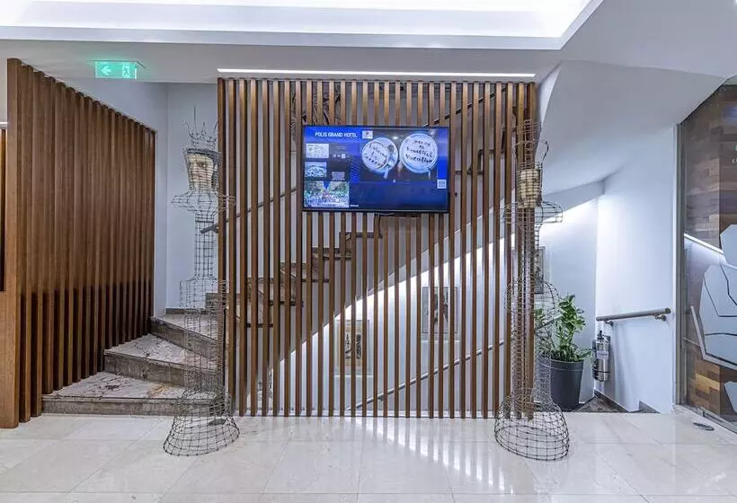 酒店 Polis Grand